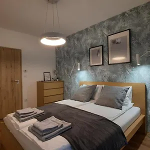 Bpr Space Grey With Balcony Budapest
