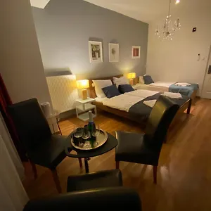 Elegancia Budapest