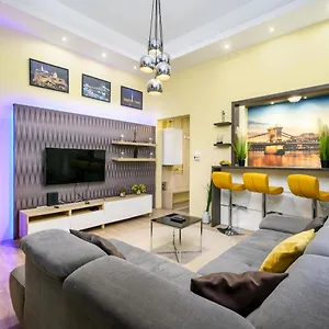 Appartement Downtown Deluxe-two Bedroom With Sauna, Budapest